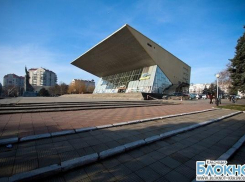 В Краснодаре обнаружен труп на территории подземной парковки у кинотеатра «Аврора» 
