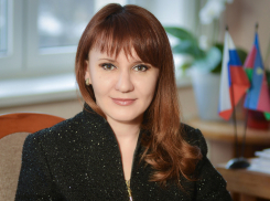 Депутат Госдумы пообещала разобраться с коммунальщиками, оставившими пенсионеров и инвалида без лифта