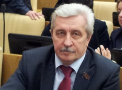 Депутаты фракции КПРФ обсудили в Госдуме проблемы обманутых дольщиков