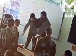 Замдиректора Тимашевского кадетского корпуса обвинили в нападении на учащегося