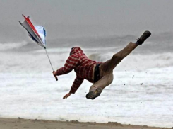 Синоптики: ветер на предстоящих выходных на Кубани продолжит усиливаться