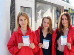 Студенты из Геленджика учат сверстников этикету в общественном транспорте 