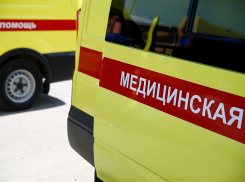 На Западном обходе Краснодара 17-летняя девочка оказалась под колесами на пешеходном переходе