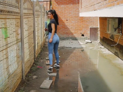 Музыкальный микрорайон Краснодара все еще тонет после дождя