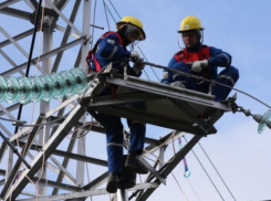  Календарь: губернатор Кубани поздравил энергетиков с их профессиональным праздником 