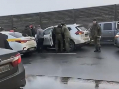 В жесткой аварии с военными автобусами погиб житель Кубани