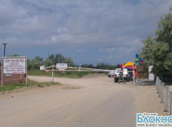 В Анапе за доступ к пляжу с отдыхающих взимают плату