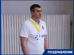 Олимпийский чемпион по гандболу Олег Ходьков отмечает особенный день