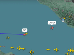 Самолёт-разведчик «Артемида» движется над морем к Краснодарскому краю