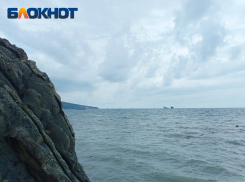 «Слышали гул в небе и звуки сирен»: ПВО отработала над Чёрным морем 