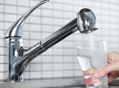 Специалисты выяснили, что часть кубанцев пьет воду сомнительного качества