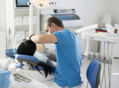 9 февраля - Международный день стоматолога