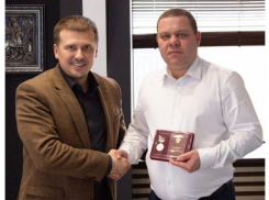 Замглавы Краснодара Архипов получил награду за вклад в развитие Кубани 