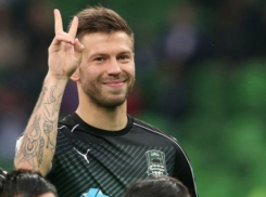  Смолову предложили перейти из «Краснодара» в «Суонси Сити» 