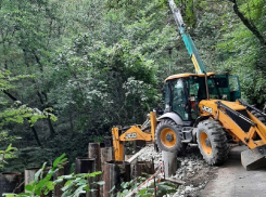 В Сочи сделают дорогу двухполосной из Хосты в сторону Воронцовки