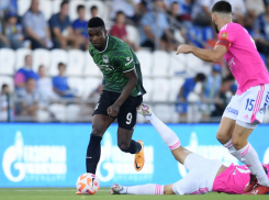 «Краснодар» на выезде обыграл «Оренбург» и вышел в единоличные лидеры чемпионата страны по футболу 