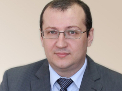Земельный участок, квартира и иномарка: владения и доходы министра труда и соцразвития Кубани Гаркуши