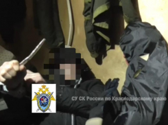 Подозреваемый в двойном убийстве в Краснодаре показал, как расправился с жертвами