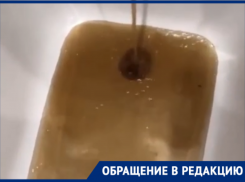  Жители Краснодарского края пожаловались на грязную воду в кране 