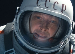Евгений Миронов о «Времени первых»: «Мы беседовали с Леоновым по 6 часов»