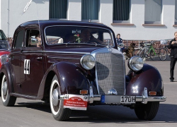 На Кубани за долги арестован Mercedes-Benz 1947-го года выпуска 