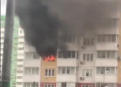 При пожаре в многоэтажном доме в Краснодаре эвакуировали 20 человек 