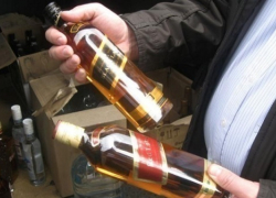 В Лабинске на базе отдыха продавали опасную водку и коньяк 