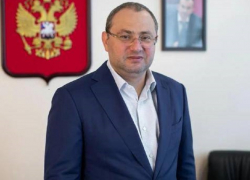 В кабинете министра здравоохранения Кубани провели обыски