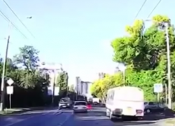  «Пятерка» в Краснодаре на «зебре» сбила молодую девушку 