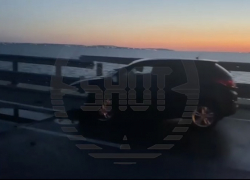 В сети опубликовали кадры первых минут после ЧП на Крымском мосту