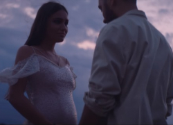 «Мот и Mini Мот»: Премьерой нового клипа кубанский рэпер  рассказал о беременности супруги Марии Мельниковой