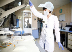 От трех месяцев до 90 лет: подробности о зараженных коронавирусом на Кубани