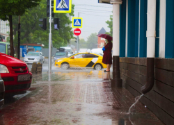 В Краснодаре затопило свыше 20 дорожных участков