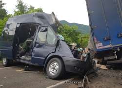 В ДТП с участием военного автомобиля на Кубани погиб человек