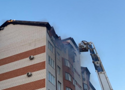 Из горящего дома в Анапе эвакуировали 300 человек 