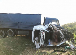 На трассе Краснодар-Ейск в жестком ДТП погибли три человека