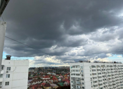 Ливень, ветер и гроза: мощный погодный «апокалипсис» обрушится на Кубань 