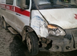 Водитель скорой, попавшей в ДТП, был за рулем 16 часов