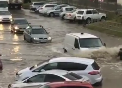  Дайте Краснодару дождь: Ливни затопили прибрежные города Кубани