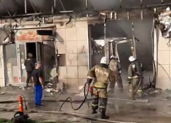 Несколько магазинов сгорели в Краснодаре на Ейском шоссе