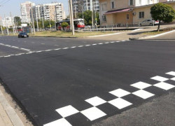 На месте жесткого ДТП с BMW в Краснодаре установили лежачего полицейского