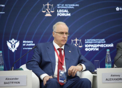 Краснодарский политолог о заявлении Бастрыкина: "Пенсионеры лезут в молодёжную политику"