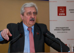 «Необходим пересмотр системы оплаты труда», - депутат Госдумы Николай Осадчий о зарплатах медиков