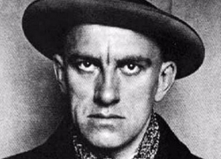 «Не собачья глушь, а собачкина столица»