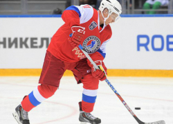 Легенды хоккея во главе с Путиным эффектно обыграли НХЛ в Сочи