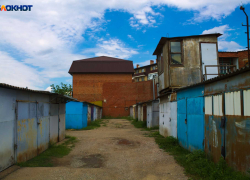 Гаражи в Юбилейном микрорайоне Краснодара планируют сохранить в ущерб социальному кластеру