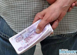 В Кавказском районе борец с коррупцией подозревается во взяточничестве