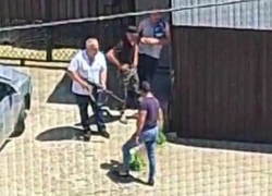 Ссора соседей в Адлере закончилась перестрелкой из автоматов