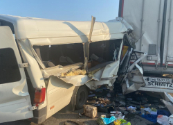 На Кубани под суд пойдет водитель автобуса за гибель пассажирки в ДТП с грузовиком