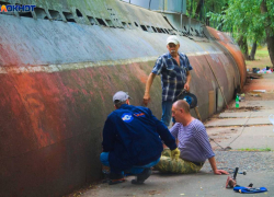«Не цените - смотрите на пустое место», - отреставрированную полдлодку в Краснодаре испортили вандалы